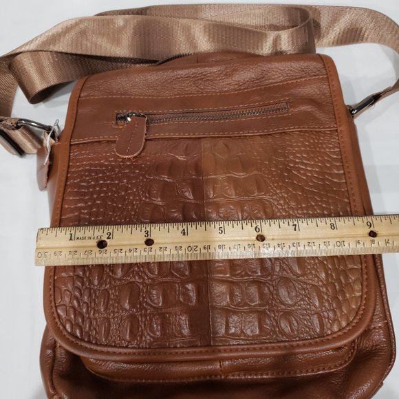 100% Geniune leather crocodial embossed unisex crossbody bag 11x9x3" with strap - Picture 3 of 8